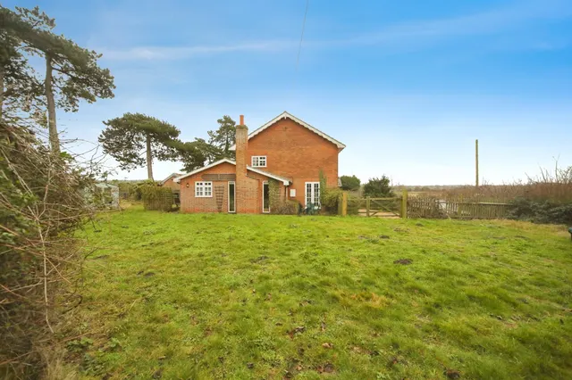 Wickham Market Road, Easton, IP13, photo 3