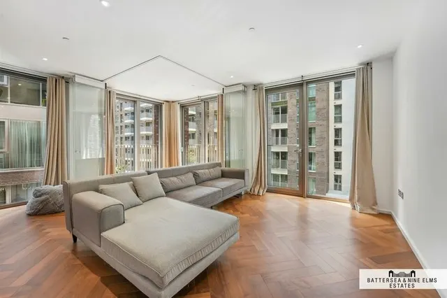 Embassy Gardens, SW11, photo 1