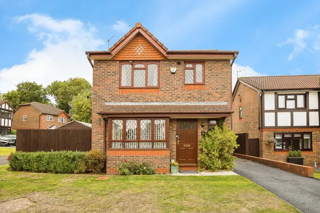 Longfellow Avenue, Deeside, CH5, photo 1