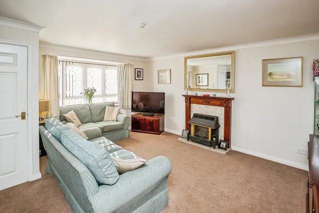 Longfellow Avenue, Deeside, CH5, photo 3