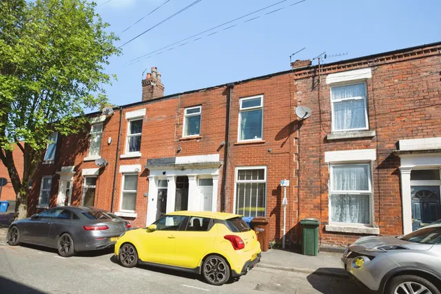 Anderton Street, Chorley, photo 1