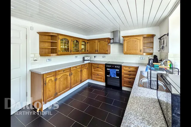 Brecon Road, Merthyr Tydfil, photo 2