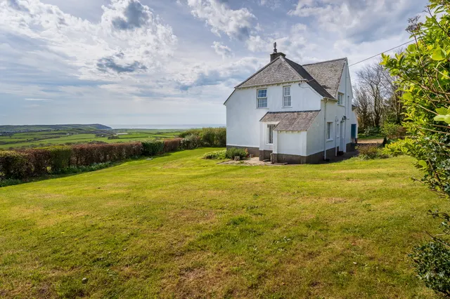 Photo 3 — Erw Grug, Erw Grug, Mynytho, Gwynedd, LL53 7RL
