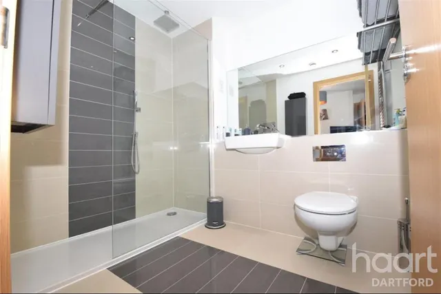 Creek Mill Way, DA1, photo 2