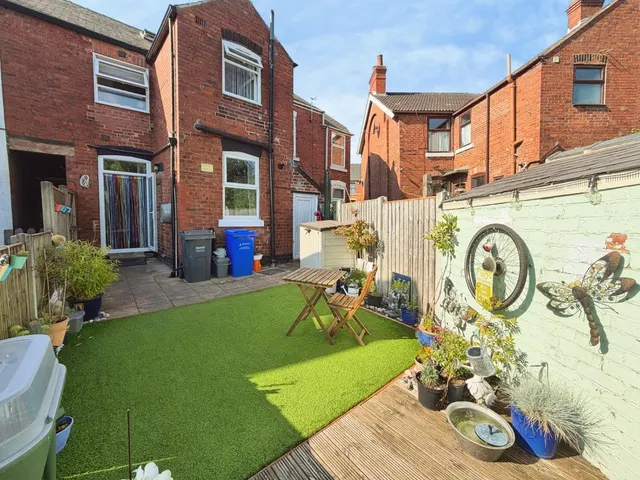 Madin Street, Chesterfield, S41, photo 2