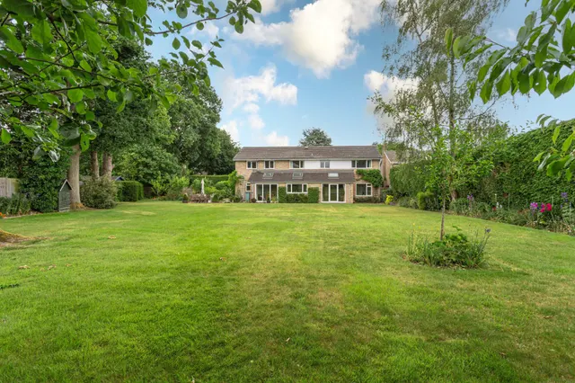 Photo 3 — Alanbrooke Close, Hartley Wintney, Hook, RG27 8QY