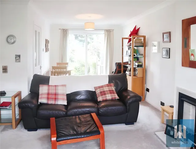 Whitehall Road, Linthwaite, HD7, photo 3