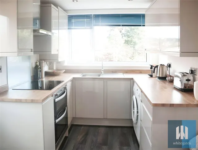 Whitehall Road, Linthwaite, HD7, photo 2
