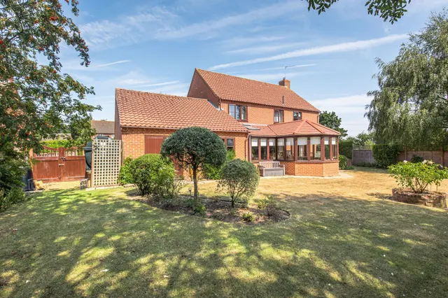 4 bedroom house, Substantial Detached Home in Sporle