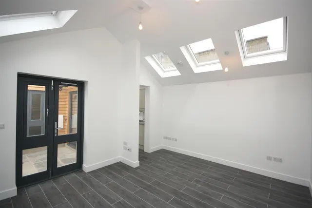 Sheen Lane, East Sheen, SW14, photo 2