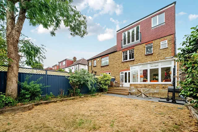 Wavertree Road, Streatham Hill, SW2, photo 3
