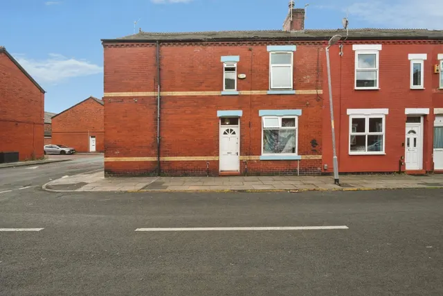 Middlebourne Street, SALFORD, Lancashire, M6, photo 1