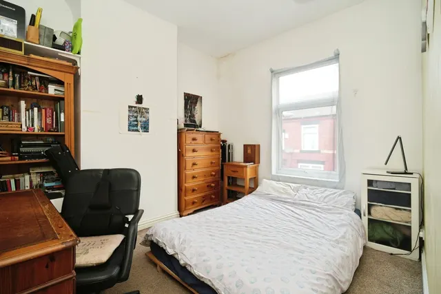 Photo 3 — Middlebourne Street, SALFORD, Lancashire, M6