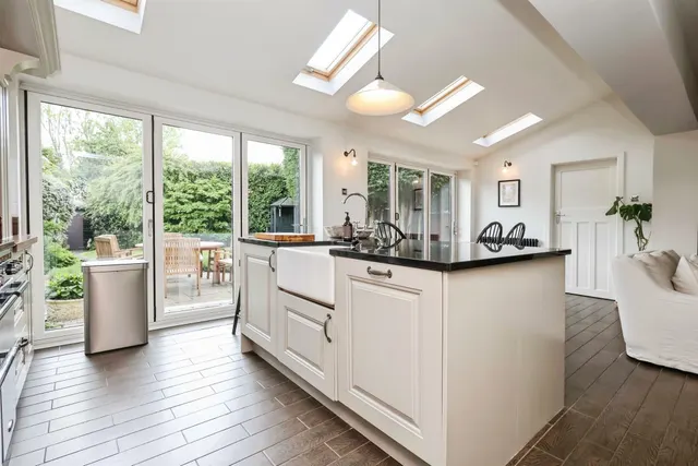 Haden Park Road, Haden Hill, B64, photo 2