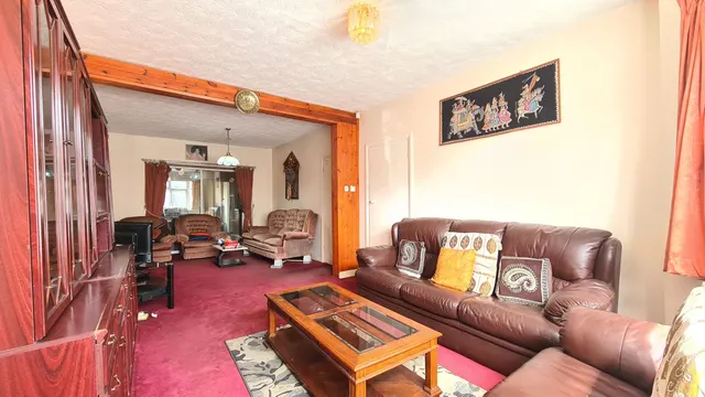 Photo 3 — Manor Avenue, Hounslow, TW4