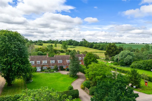 James Rust Cottage, Green End, MK44, photo 1