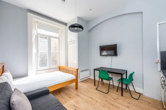 Flat 6, 6 Collingham Place, London, photo 1