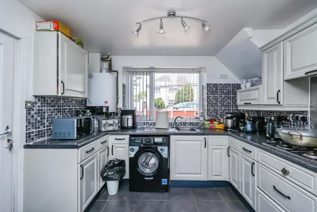 Photo 2 — Wilden Crescent, Clifton, Nottingham, NG11