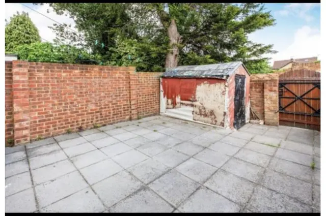 Hillside, Slough, SL1, photo 2