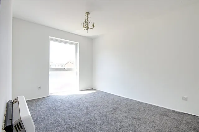 Clyfton Close, photo 3