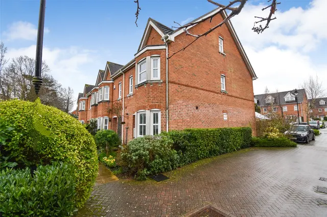 Campbell Fields, Aldershot, Hampshire, GU11 3TY, photo 1