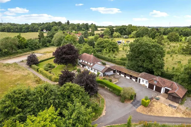 Woodrow, Amersham, Buckinghamshire, HP7 0QH, photo 1