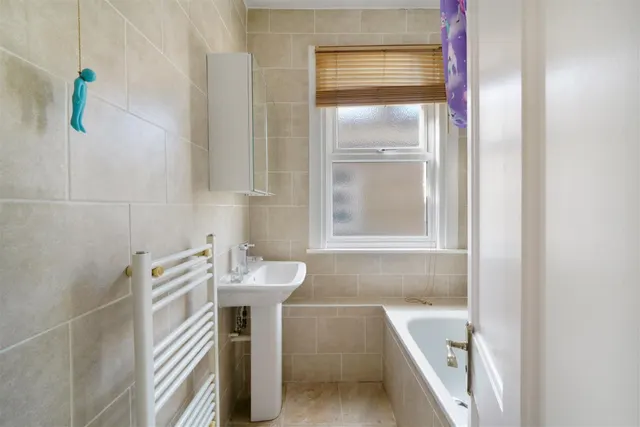 Lordsmead Road, London, photo 3