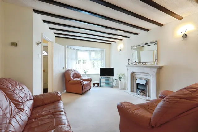 Photo 3 — Home Furlong, Wellesbourne, Warwick