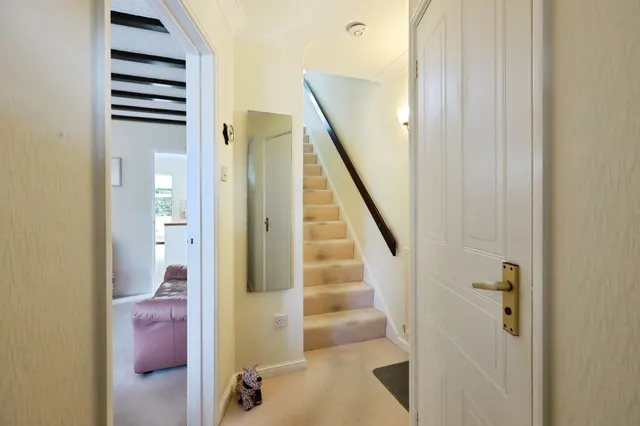 Photo 2 — Home Furlong, Wellesbourne, Warwick