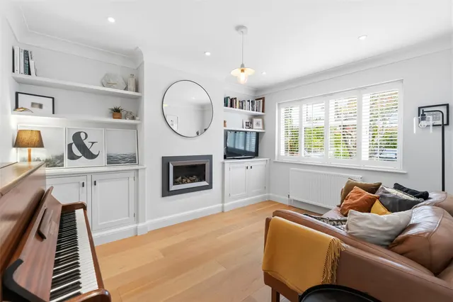 Photo 3 — Laurel Road, Hampton Hill, TW12 1JL