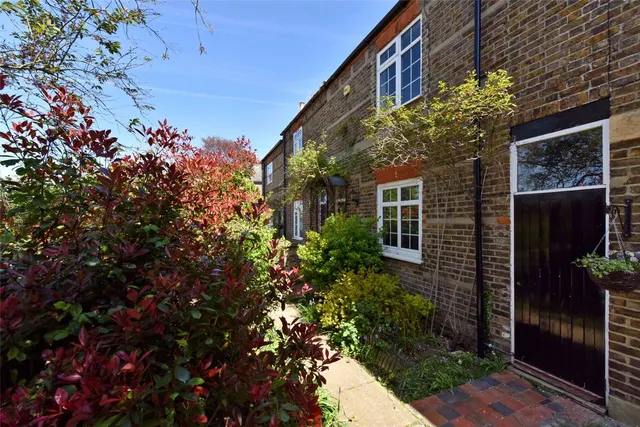 Oak Lane, Windsor, Berkshire, SL4 5EU, photo 1
