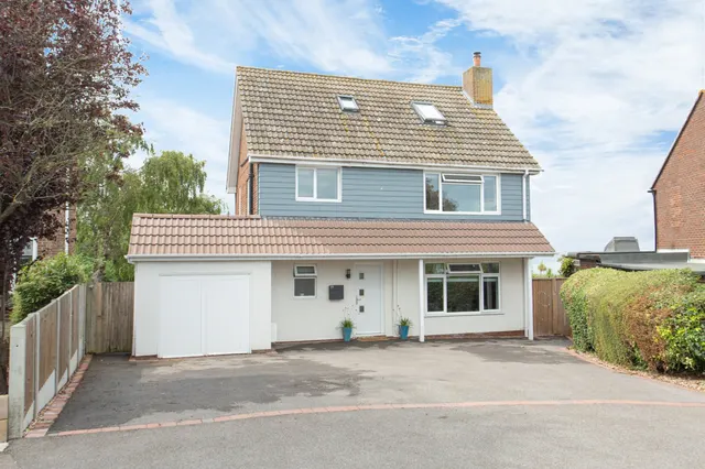 Grimthorpe Avenue, Whitstable, CT5, photo 1