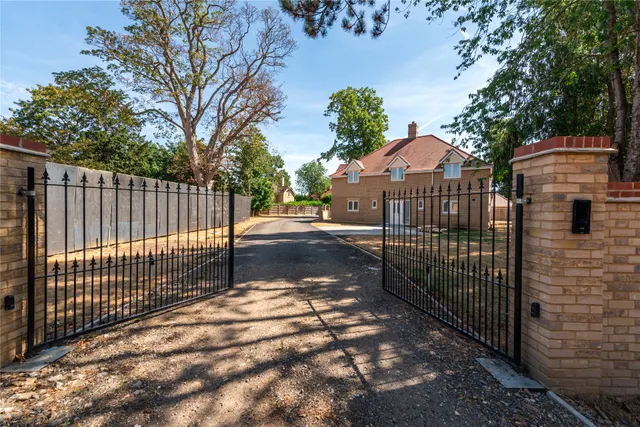 Church Street, Clifton, SG17, photo 3