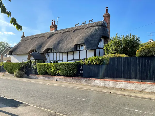 Shenley Road, Bletchley, MK3, photo 1