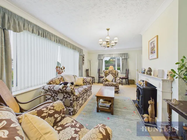 Byefield Grove, East Ayton, YO13, photo 3