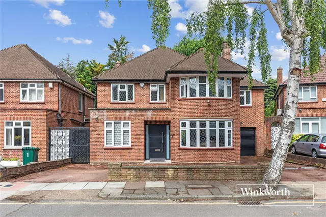 Kingswood Park, Finchley, N3, photo 1
