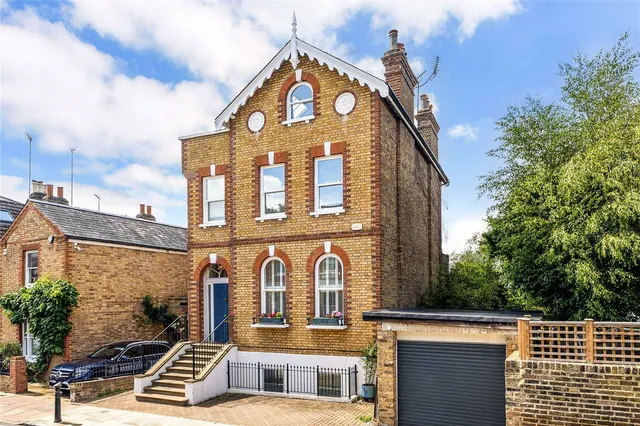 The Vineyard, Richmond, TW10, photo 1