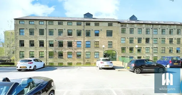Navigation Rise, Milnsbridge, HD3, photo 1