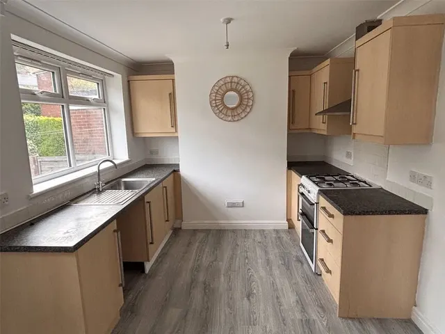 Selby Road, Leeds, LS15, photo 2