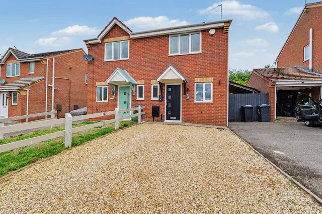 Pebblebrook Way, Bedworth, CV12, photo 1