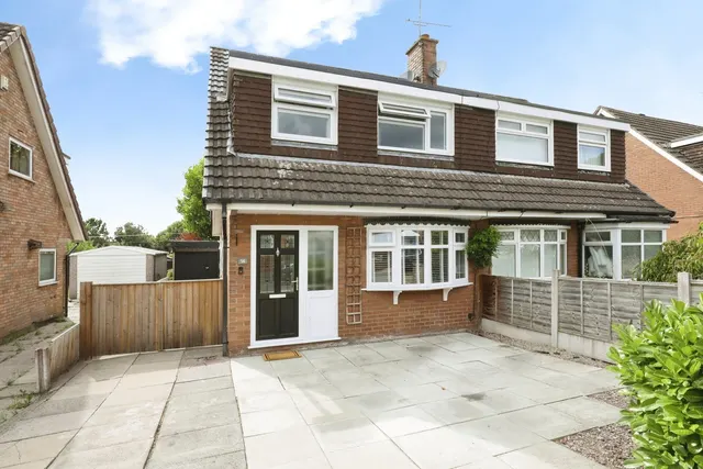 Windermere Road, Wistaston, Crewe, Cheshire, CW2, photo 1