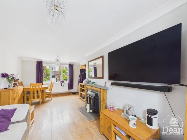 Photo 3 — Woodland Rise, Parkend, Lydney