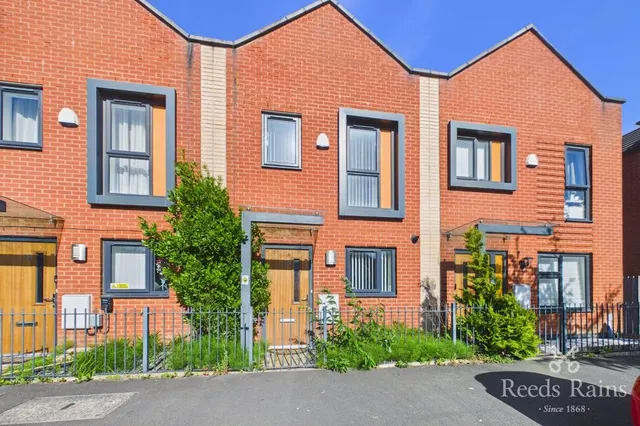 St. Ambrose Lane, Salford, Greater Manchester, M6, photo 1