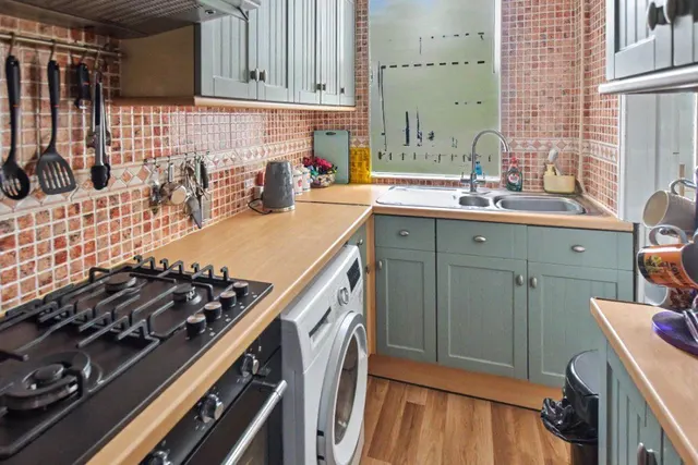 Cobden Avenue, Leeds, LS12, photo 3
