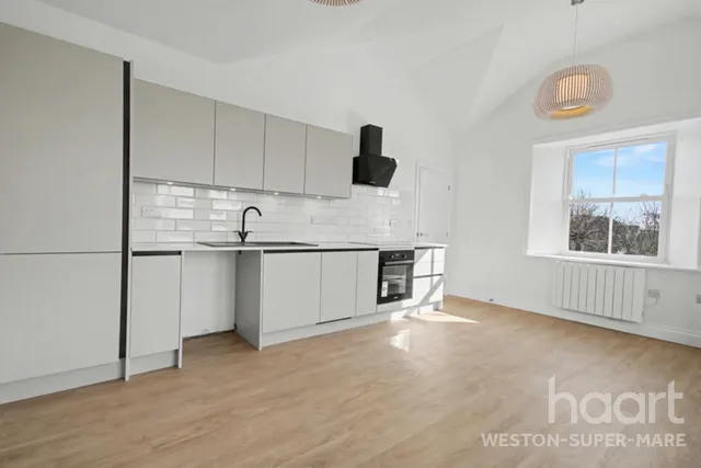 Ellenborough Park North, BS23, photo 2