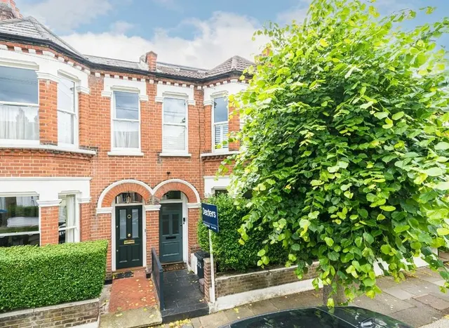 Warren Road, Colliers Wood, SW19, photo 1