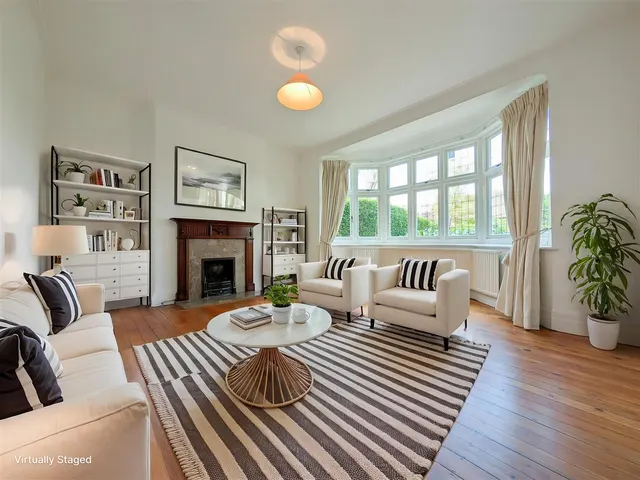 Upper Richmond Road West, Richmond, TW10, photo 2