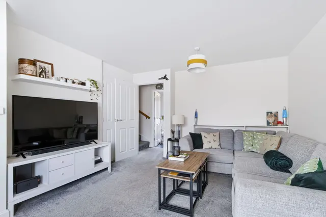 Photo 3 — Braeburn Drive, Appleton, Warrington, WA4 5AA