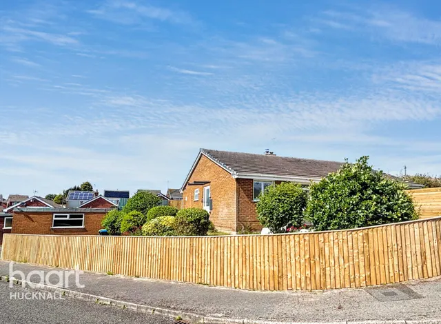 Nightingale Crescent, Nottingham, NG16, photo 1