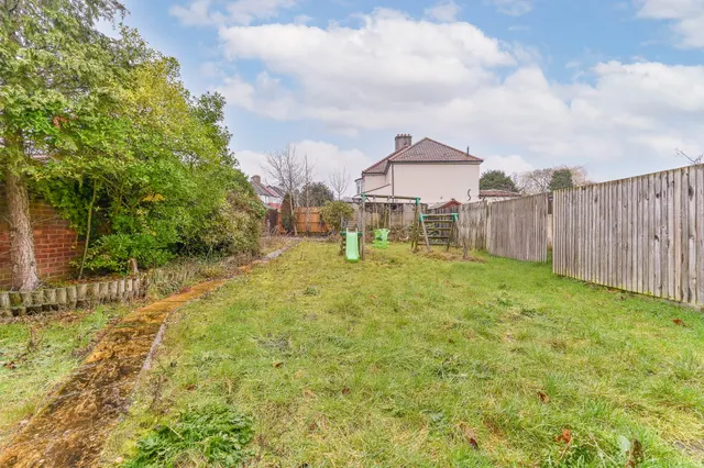Photo 2 — 156 Green Lane, London